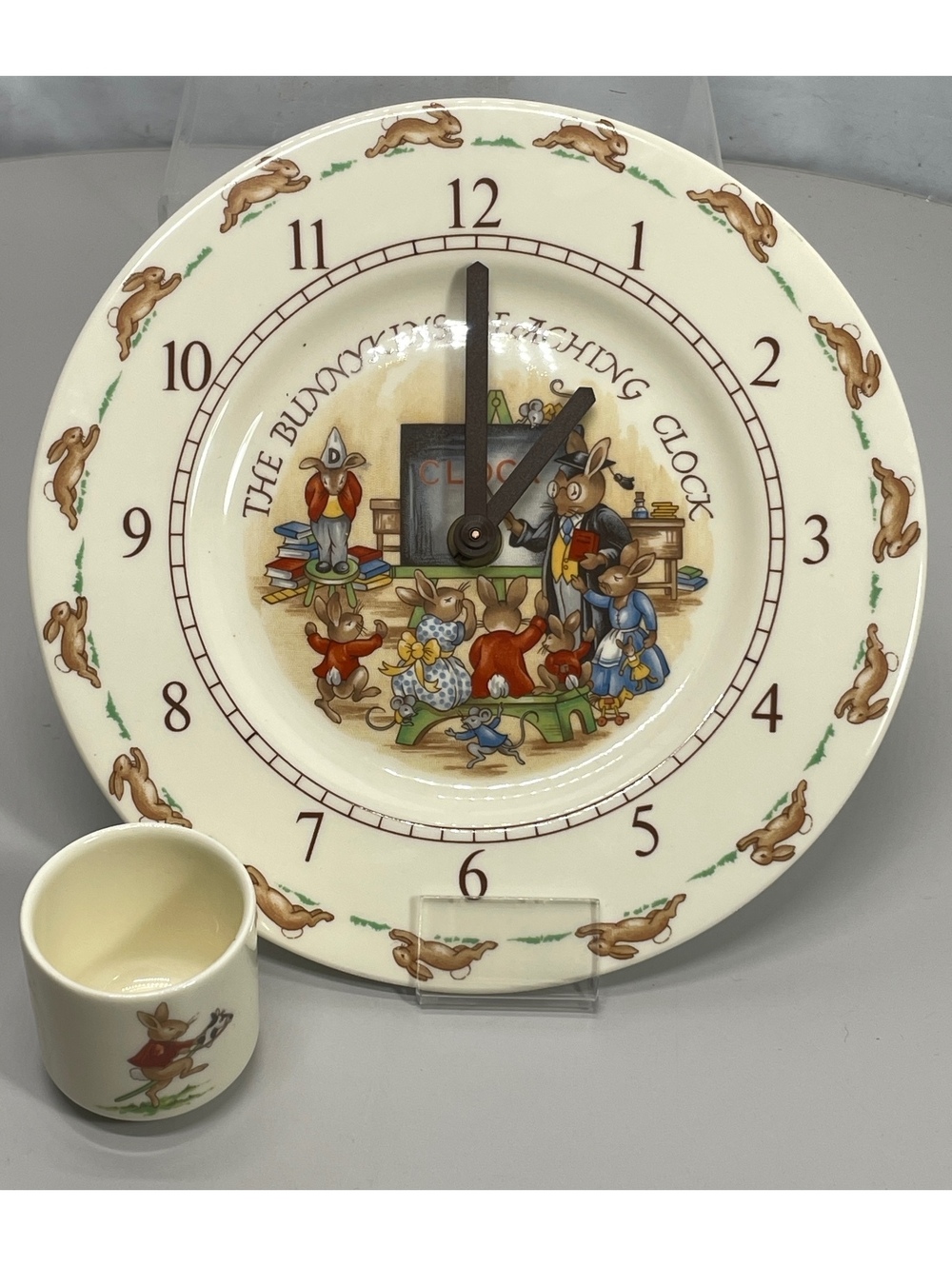 Wedgwood Bunnykins Teaching Clock Plate and Cup Set Clock does not work